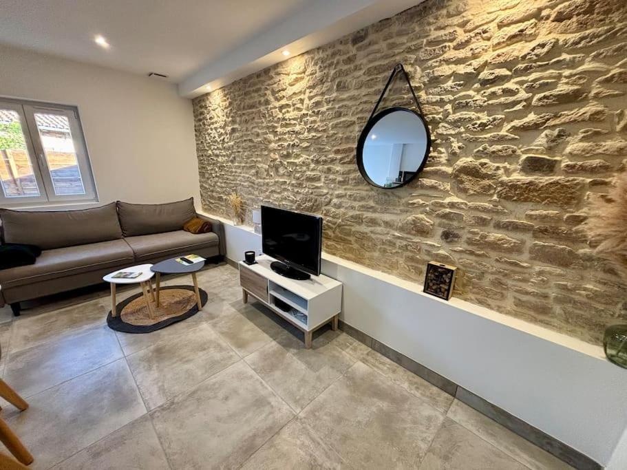 Grange Renovee En Duplex Idealement Situee Creches-sur-Saone